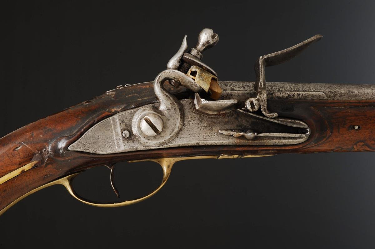 Officer's Saddle Pistol, Pre-regulation Model, Circa 1730. 34636-photo-4