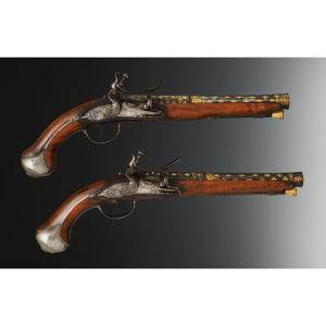 PAIRE DE PISTOLETS À SILEX D'OFFICIER SIGNÉS « BARTOLOMEO », Ancienne Monarchie, 1680-1720