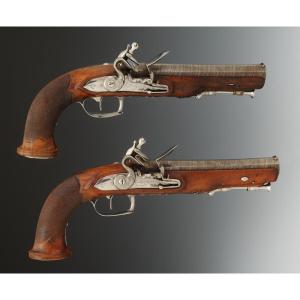 PAIRE DE PISTOLETS À SILEX D'OFFICIER SIGNÉS FEUILLET, ARQUEBUSIER À GRENOBLE, Premier Empire.