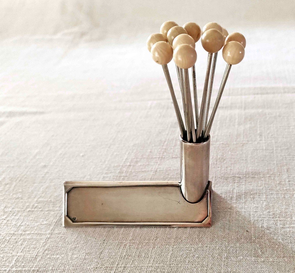 Cocktail Picks And Snails Art Deco Display In Silver Metal-photo-2