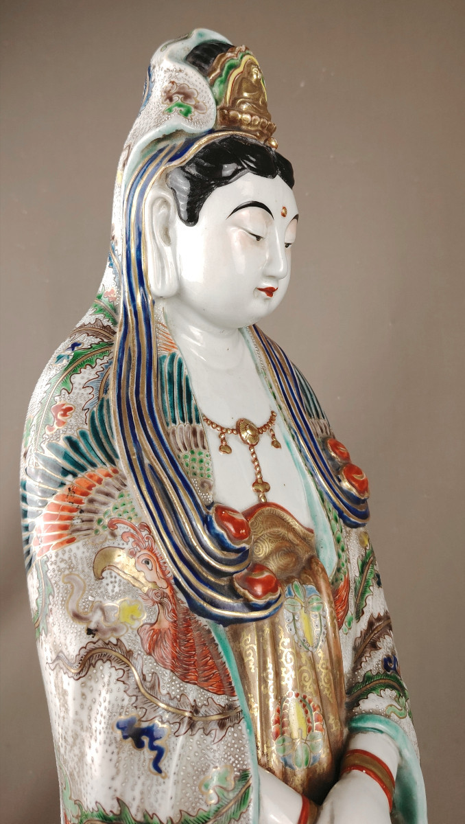 Grande porcelaine representant Kannon, Japon Période Meiji -photo-4