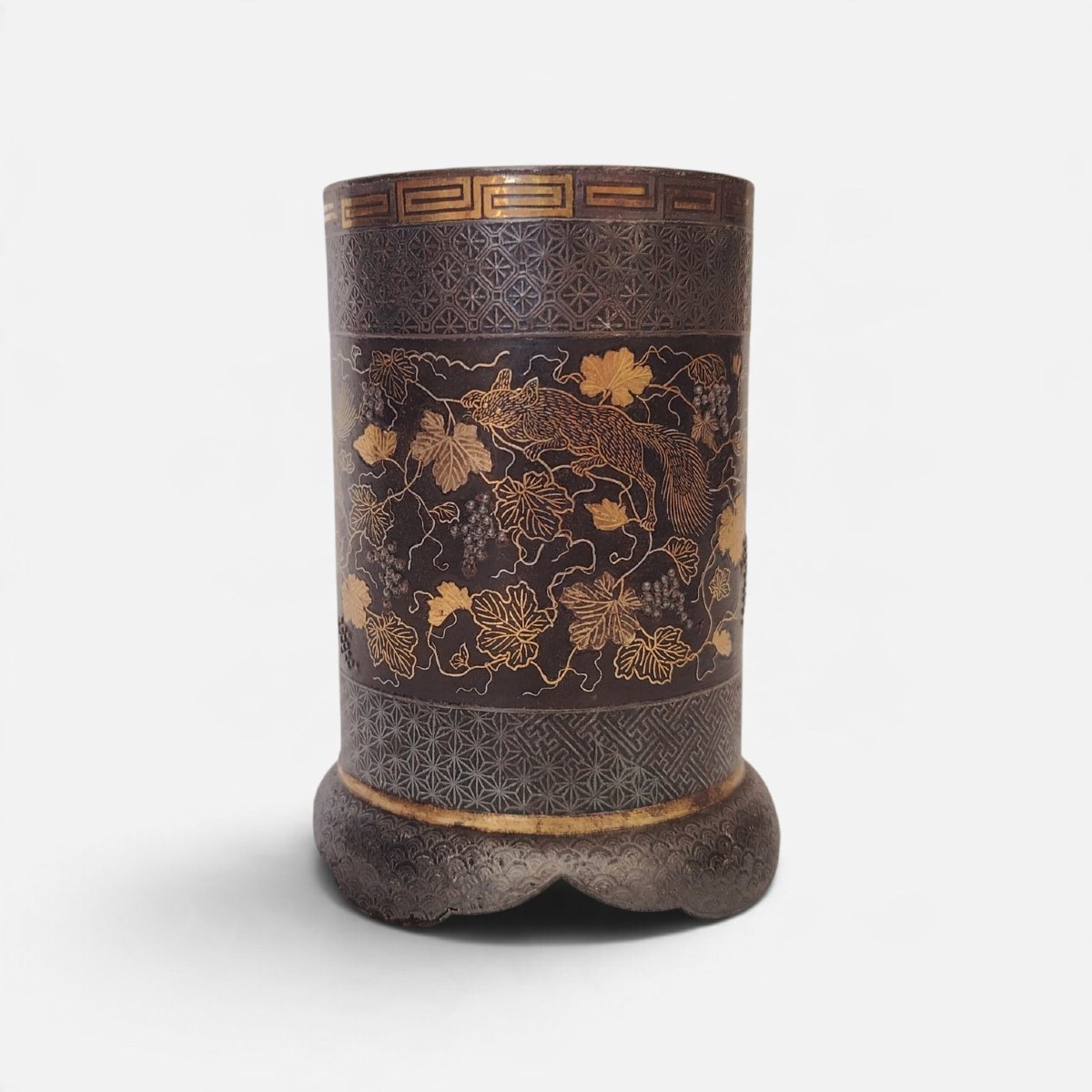 Komai-style Brush Pot, Japan, Meiji Period -photo-3