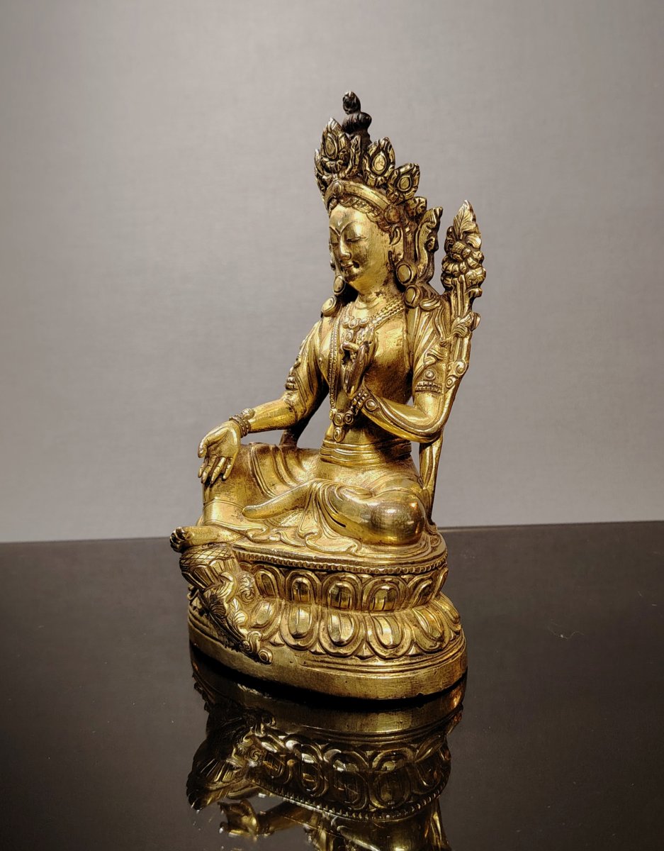 Tibet 18-19ème, Tara verte en Bronze doré -photo-4