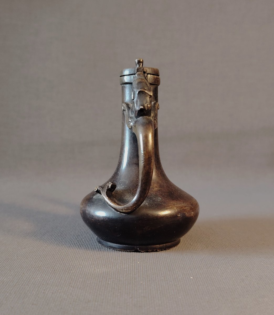 Miniature Scholar's Bronze Ewer, China, 17th Century -photo-4
