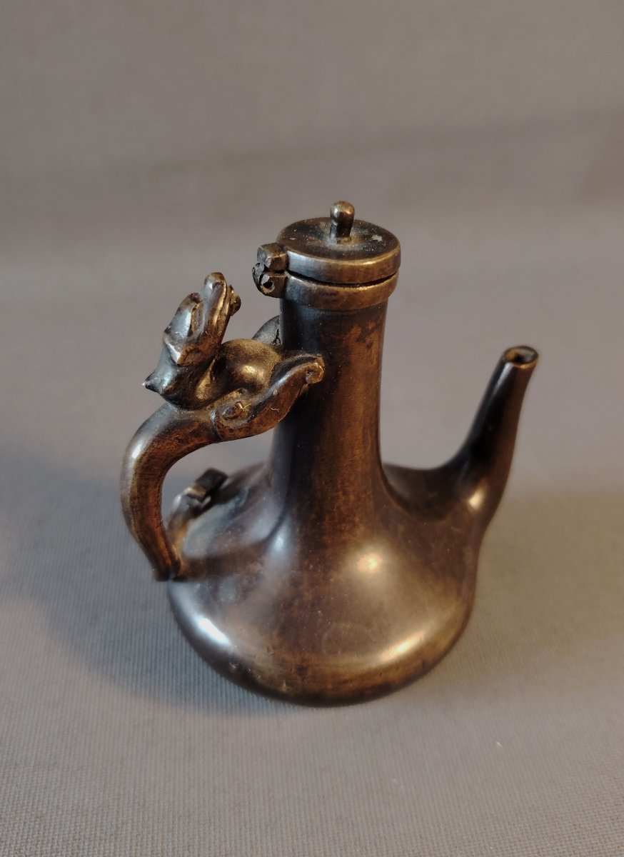 Miniature Scholar's Bronze Ewer, China, 17th Century -photo-2