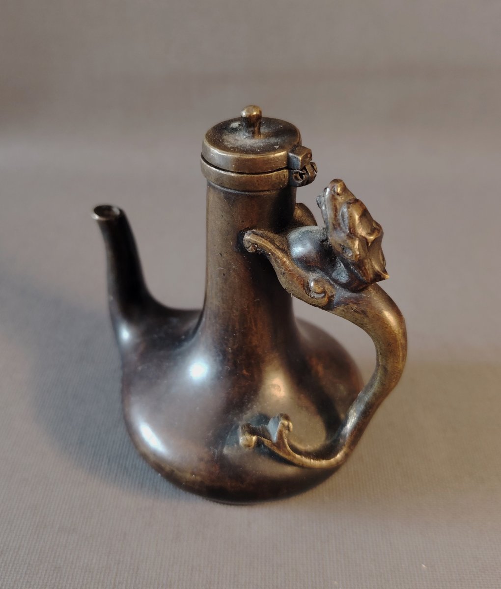 Miniature Scholar's Bronze Ewer, China, 17th Century -photo-3