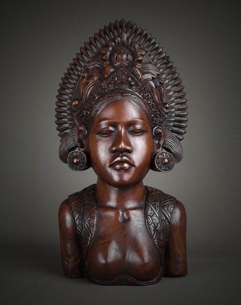 Bali, Indonesia, Bust Circa 1930-1940-photo-2