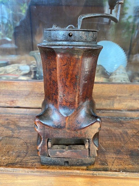 Louis XIV Coffee Mill-photo-4