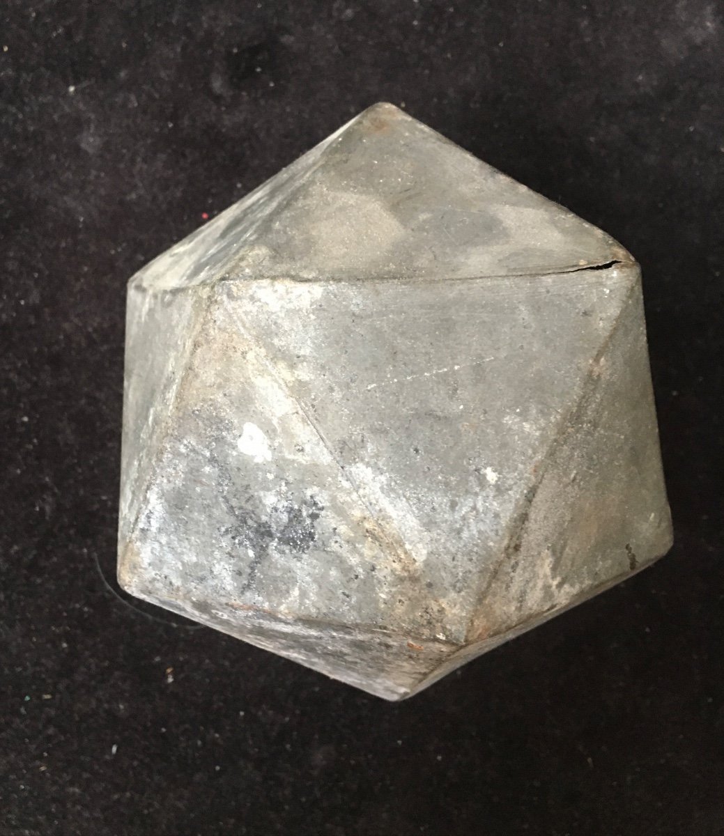 Zinc-mastery Poloyhedron