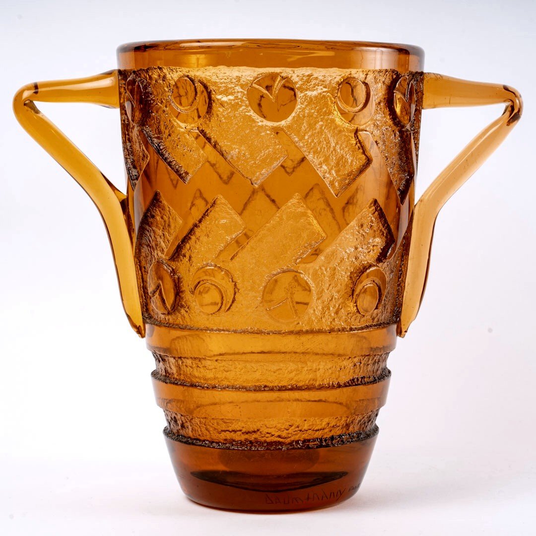 1930 Daum Nancy - Vase Art Déco Géométrique à Anses Verre Orange Ambré Dégagé à l'Acide