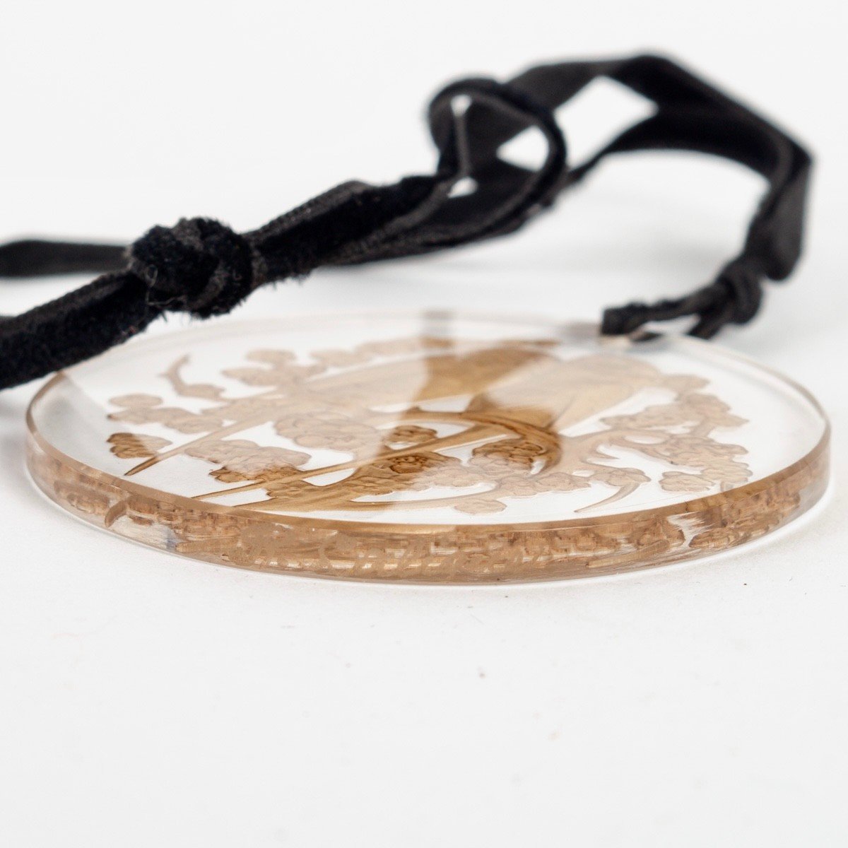 1919 René Lalique - Pendentif Deux Perruches Verre Blanc Patiné Sépia-photo-4