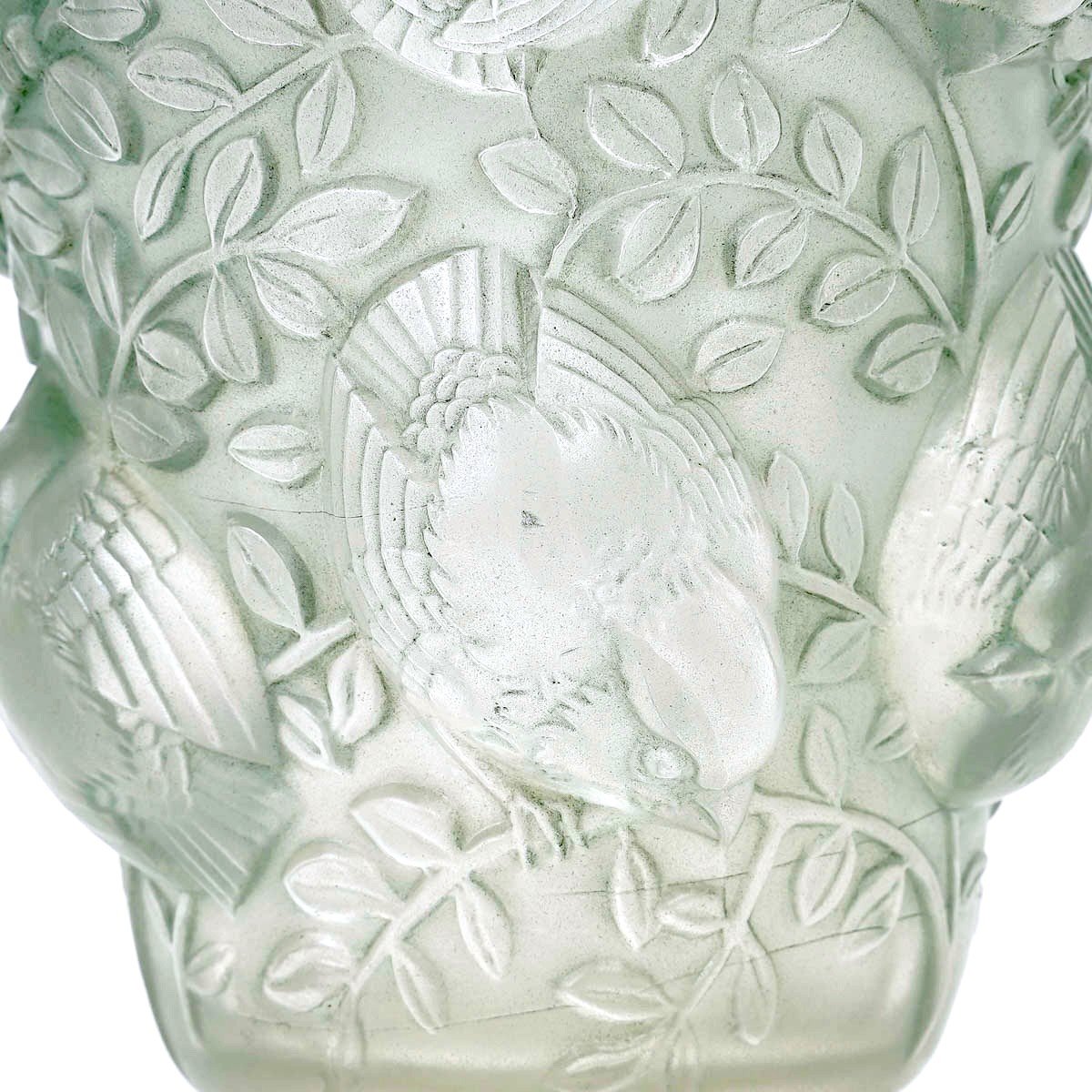 1930 René Lalique - Vase Saint François Verre Blanc Patiné Vert-photo-1