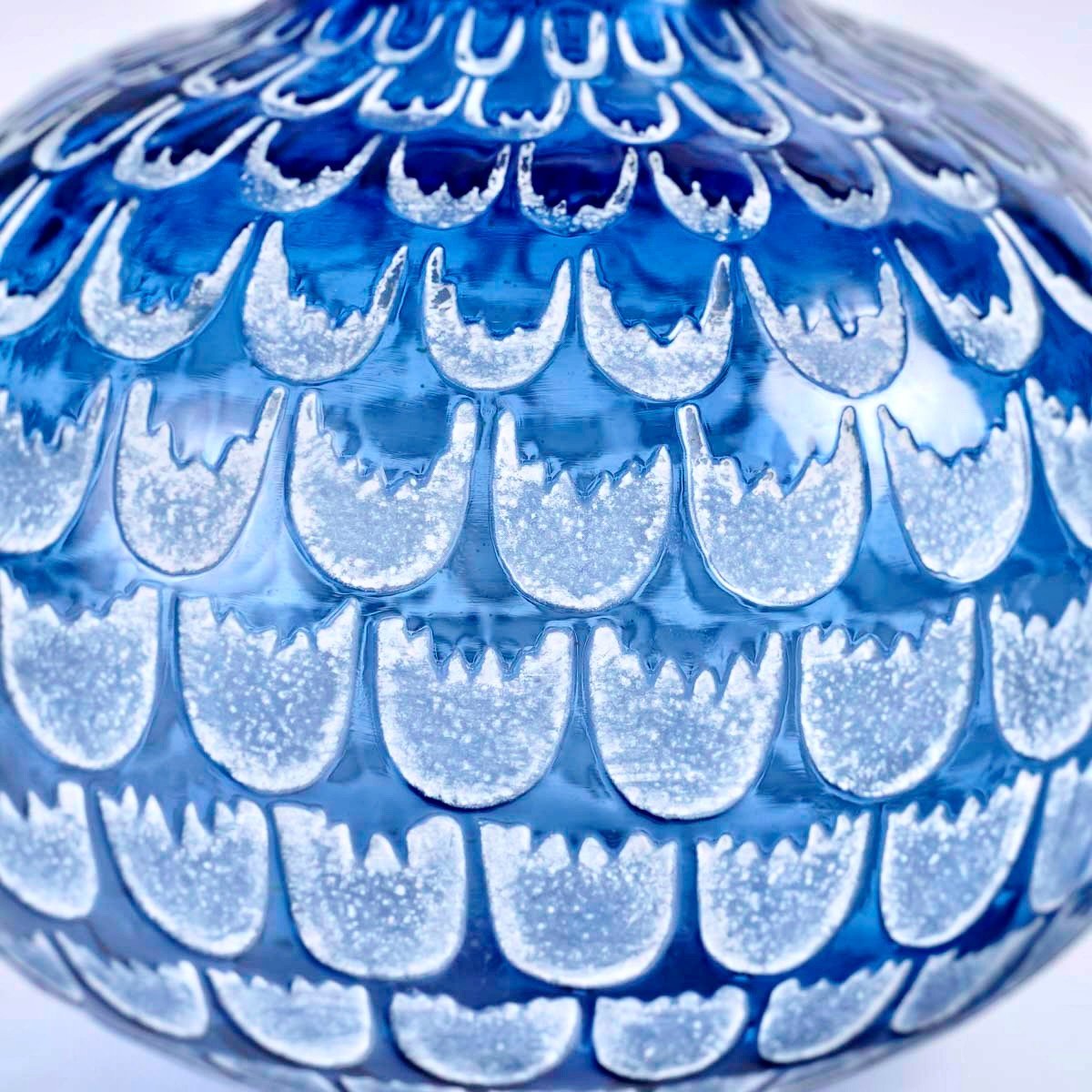 1930 René Lalique - Vase Grenade Verre Bleu Saphir Patiné Blanc-photo-3