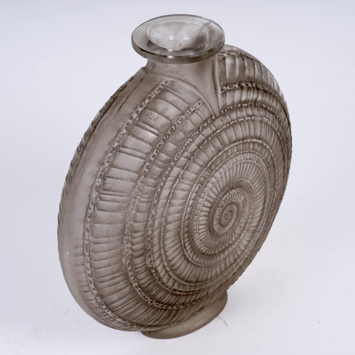 1920 René Lalique - Vase Escargot Verre Blanc Patiné Gris-photo-2