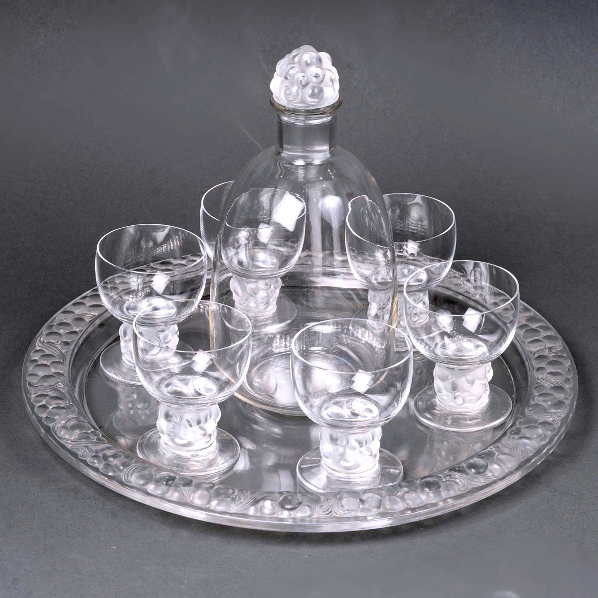 1931 René Lalique - Service Thomery Verre Blanc - 6 Verres, 1 Carafe, 1 Plateau