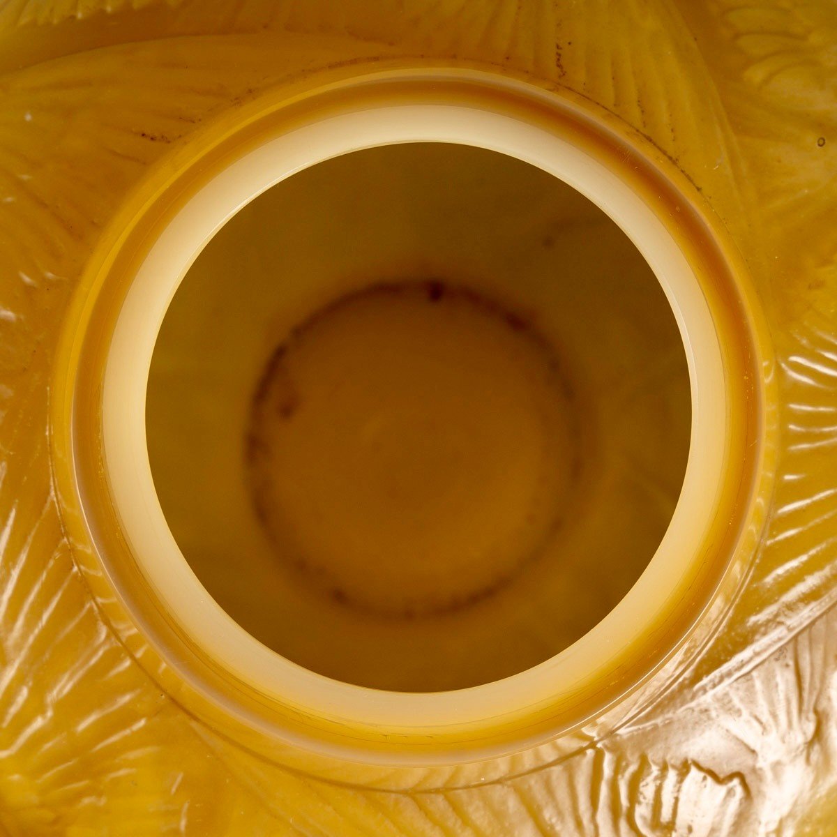 1921 René Lalique - Vase Archers Butterscotch Glass With Sepia Patina-photo-1