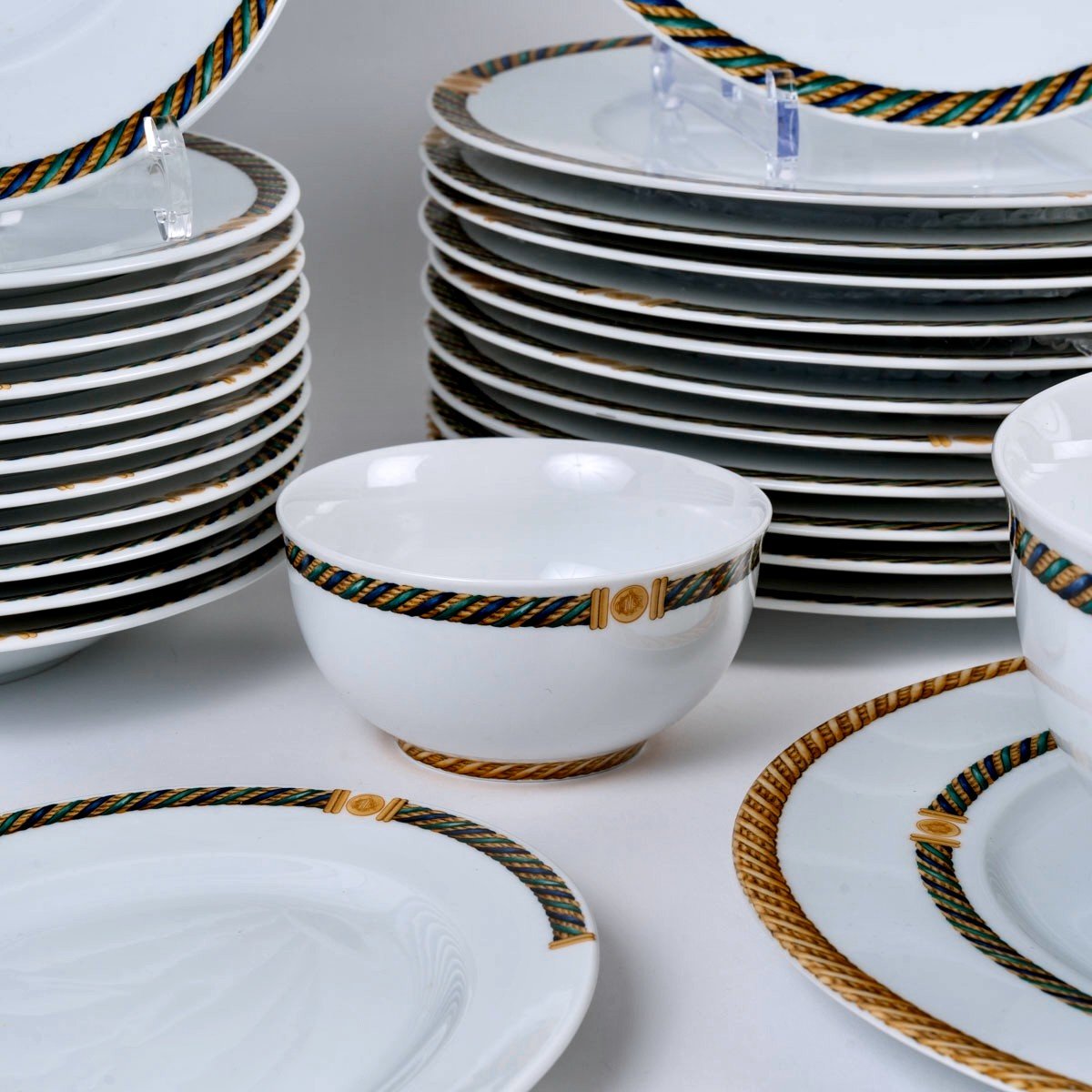 Christian Dior - Service De Table Torsadior Porcelaine - 41 Pièces - 12 Personnes-photo-3