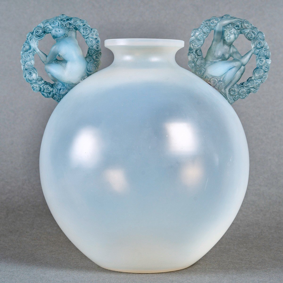 1926 René Lalique - Vase Ronsard Cased Opalescent Glass With Blue Patina-photo-2