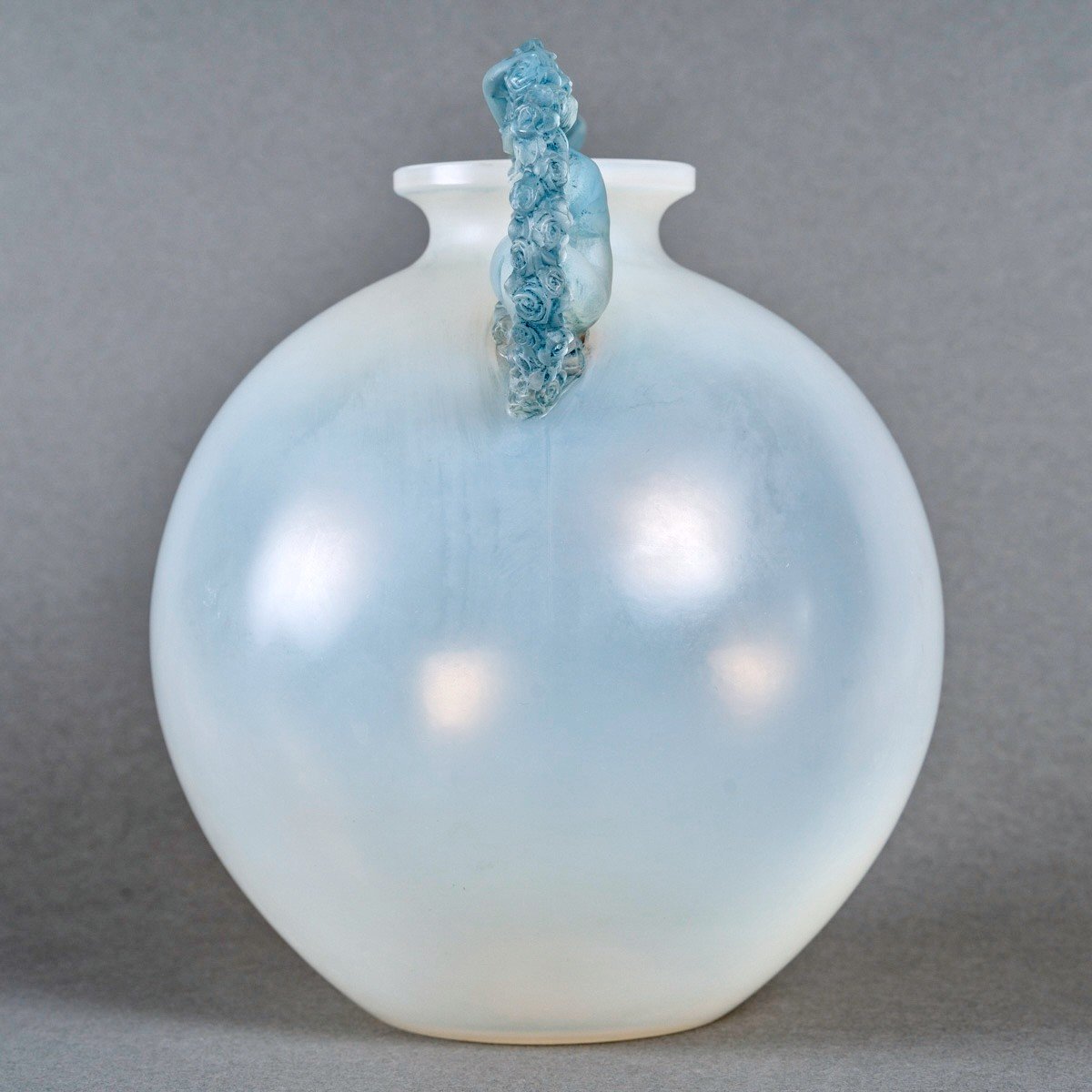 1926 René Lalique - Vase Ronsard Cased Opalescent Glass With Blue Patina-photo-4