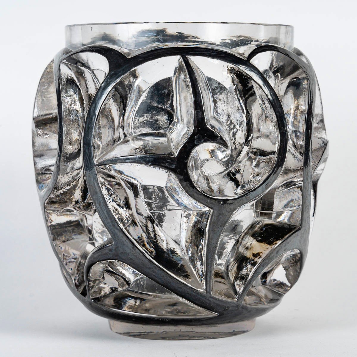 1926 René Lalique - Vase Tourbillons Verre Blanc Emaillé Noir-photo-2