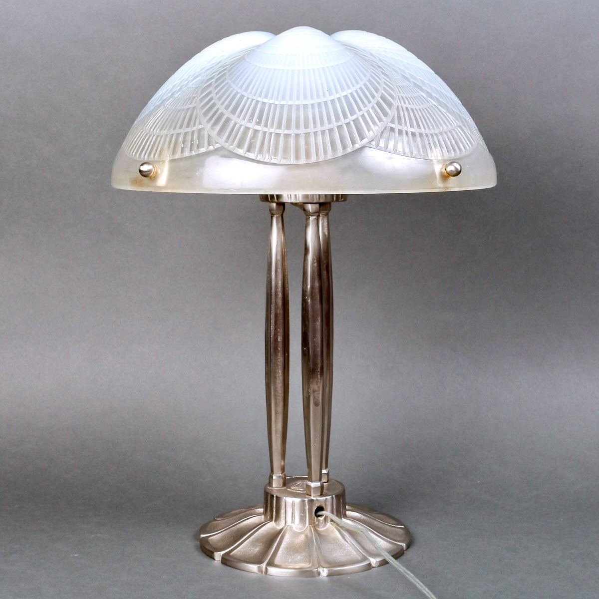 1924 René Lalique - Pair Of Lamps Coquilles Opalescent Glass And Nickel Plated Bronze-photo-2