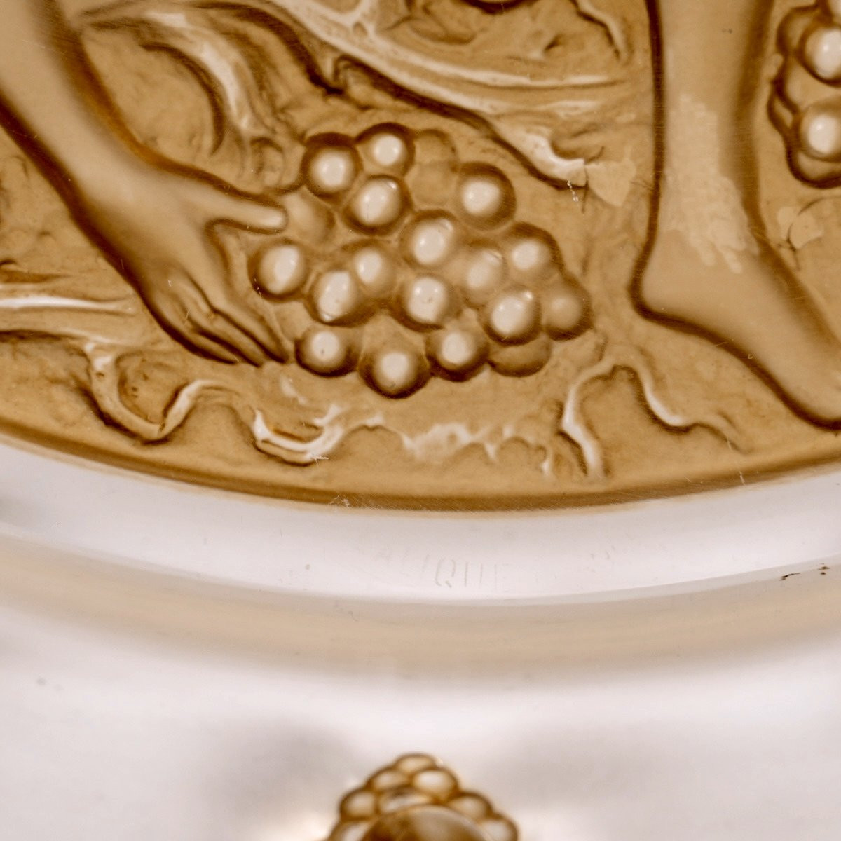 1943 René Lalique - Plat Côte d'Or Verre Blanc Patiné Sépia-photo-3