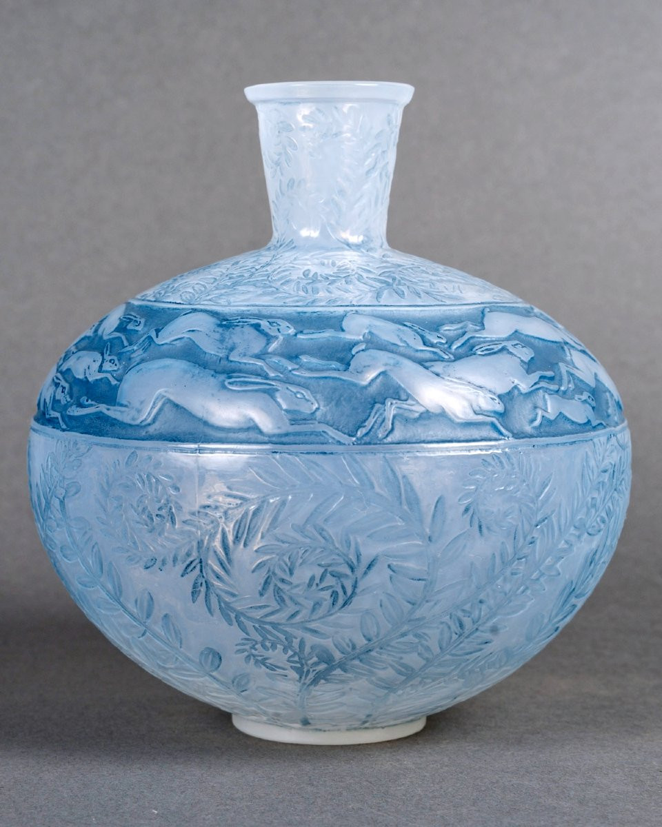 1923 René Lalique - Vase Lièvres Verre Opalescent Patiné Bleu-photo-3
