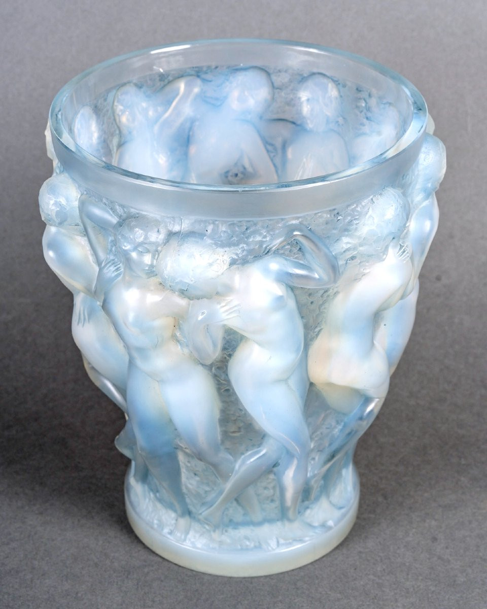 1927 René Lalique - Vase Bacchantes Verre Opalescent Patiné Bleu-photo-4