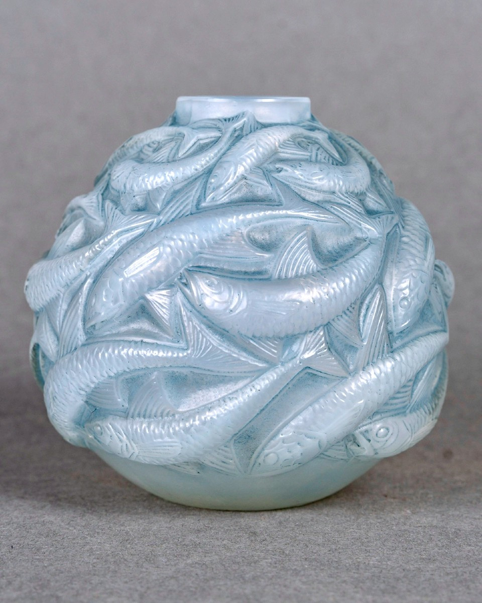 1927 René Lalique - Vase Oléron verre opalescent patiné bleu