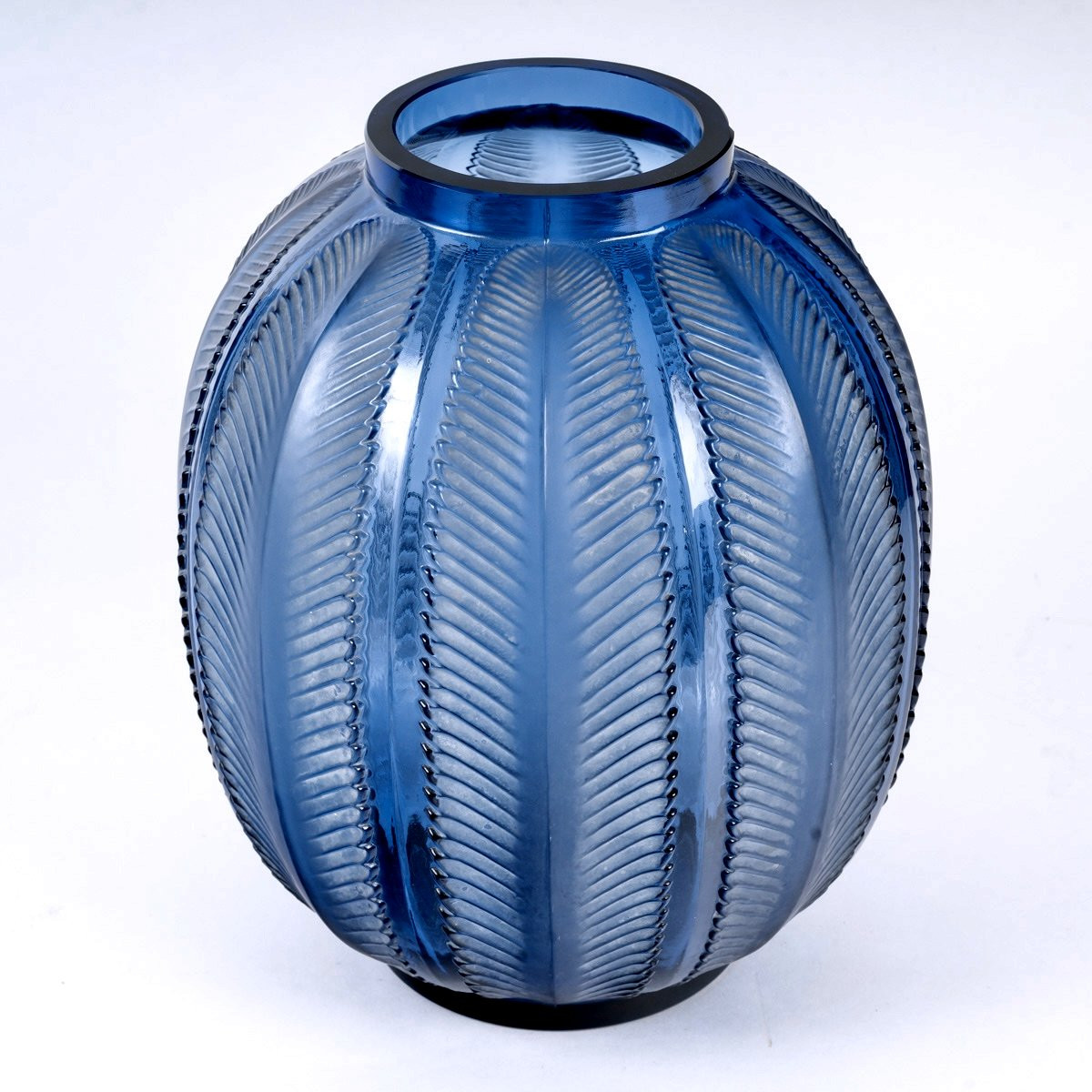 1932 René Lalique - Vase Biskra Verre Bleu Saphir Patiné Blanc-photo-3