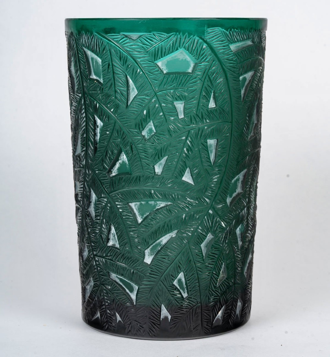 1923 René Lalique - Vase Epicéa Verre Vert Canard Patiné Blanc 
