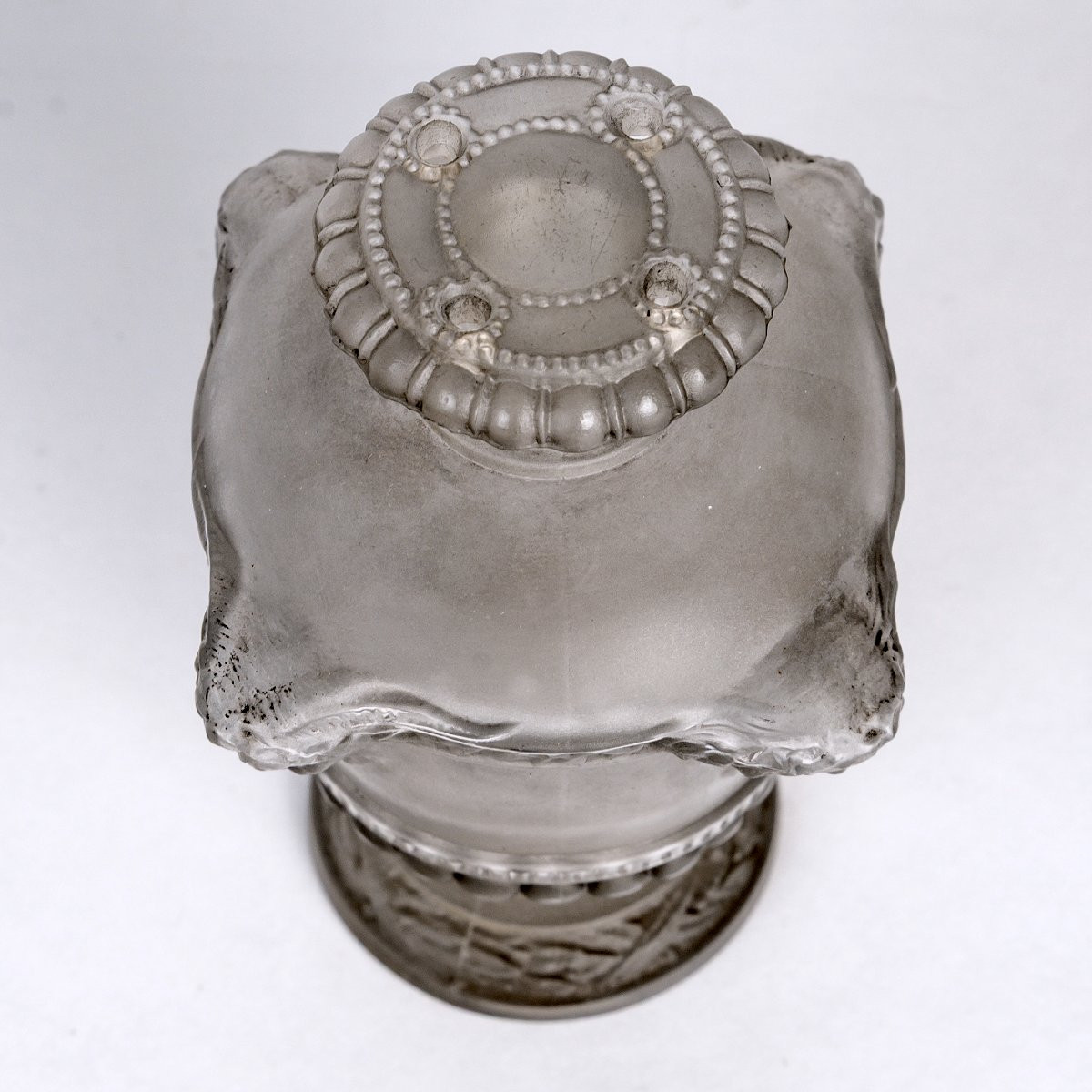 1925 René Lalique - Flacon Bouquet de Faunes Verre Blanc Patiné Gris pour Guerlain-photo-4
