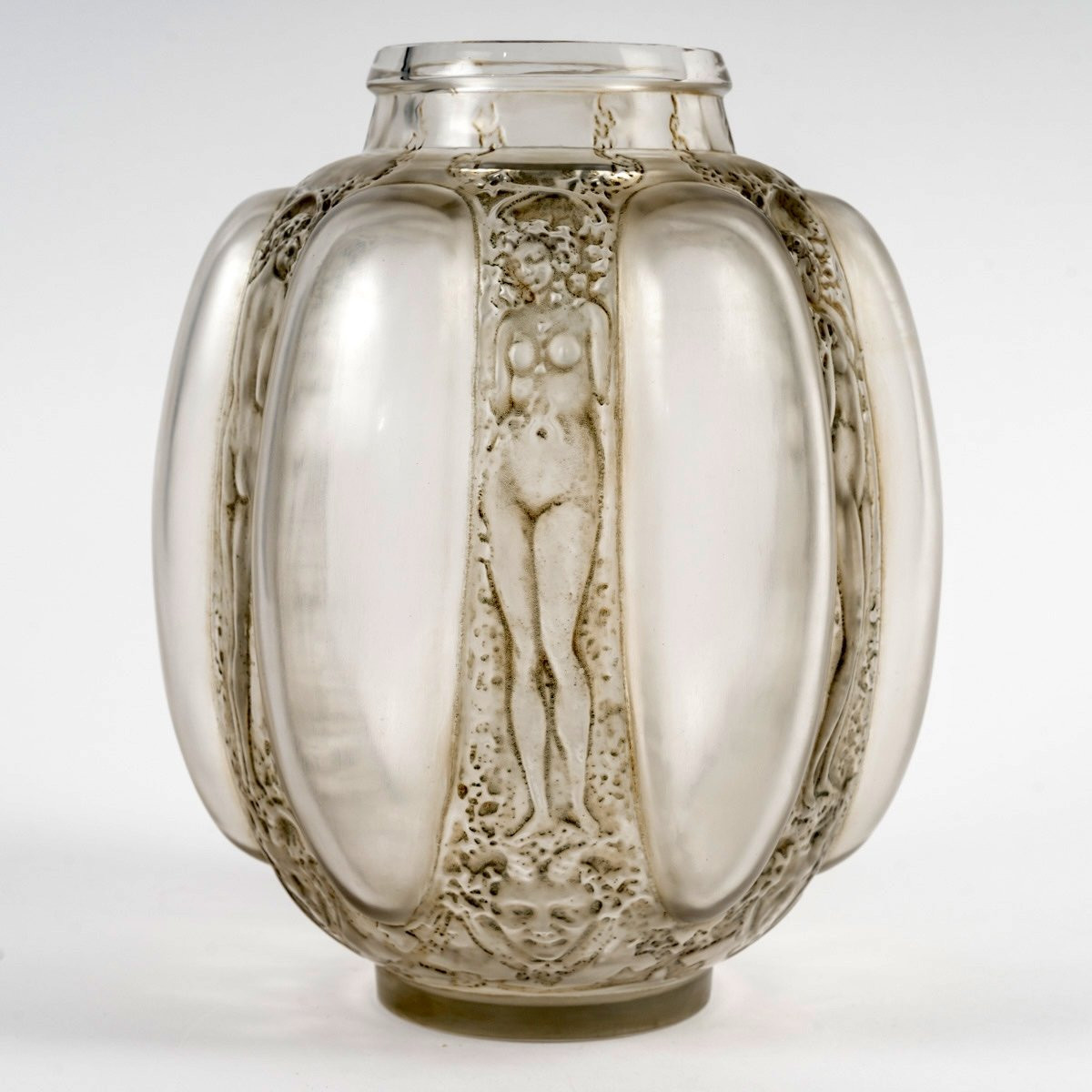 1912 René Lalique - Vase Six Figurines et Masques Verre Blanc Patiné Gris Vert-photo-2