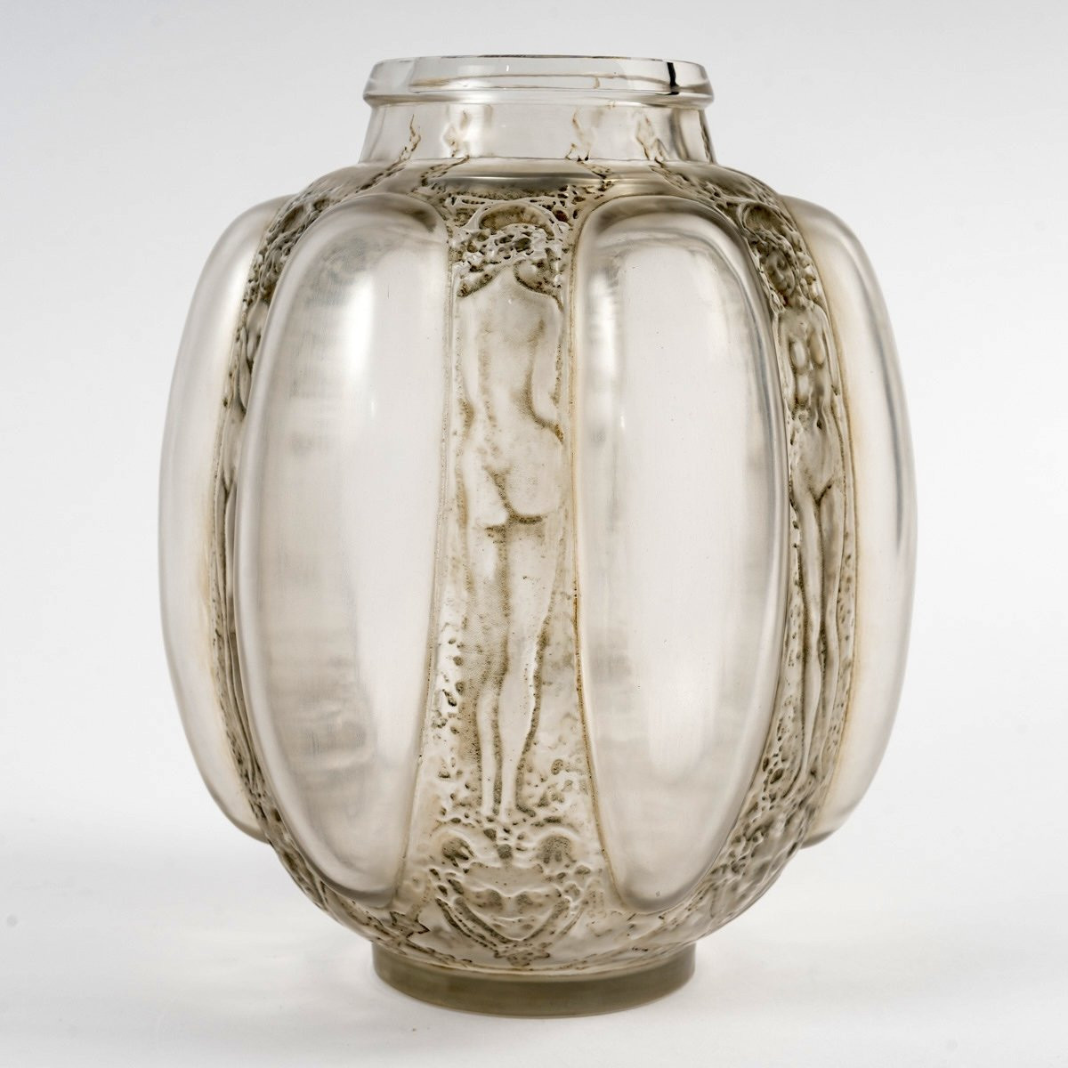 1912 René Lalique - Vase Six Figurines et Masques Verre Blanc Patiné Gris Vert-photo-3