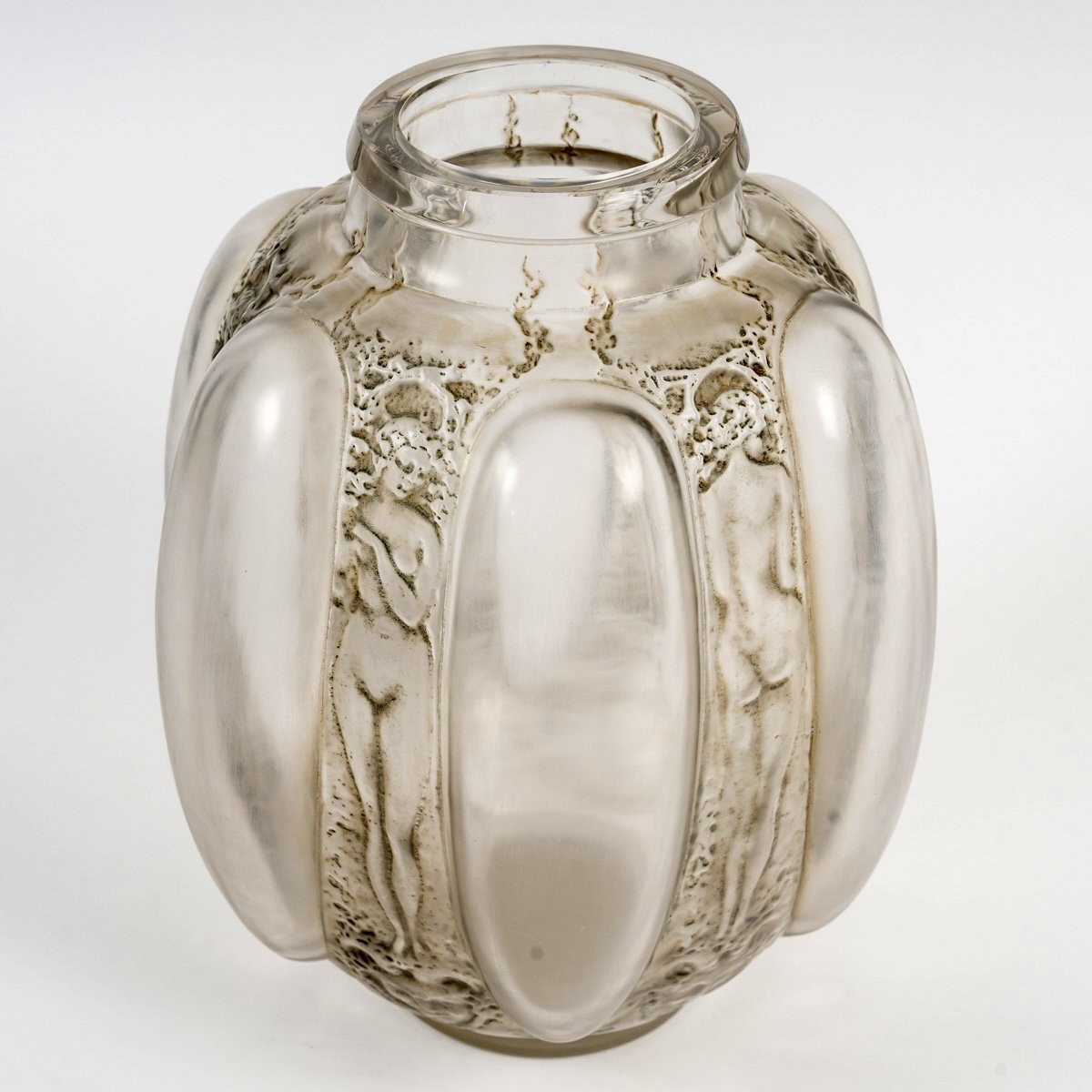 1912 René Lalique - Vase Six Figurines et Masques Verre Blanc Patiné Gris Vert-photo-5