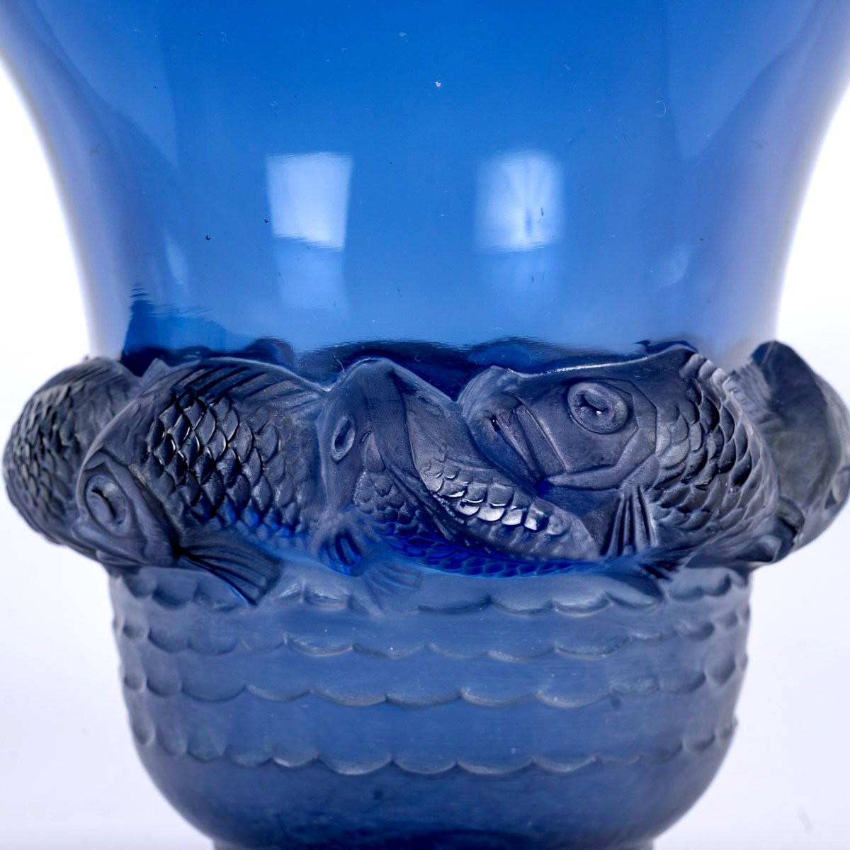 1930 René Lalique - Vase Piriac Verre Bleu Saphir Patiné Blanc-photo-1
