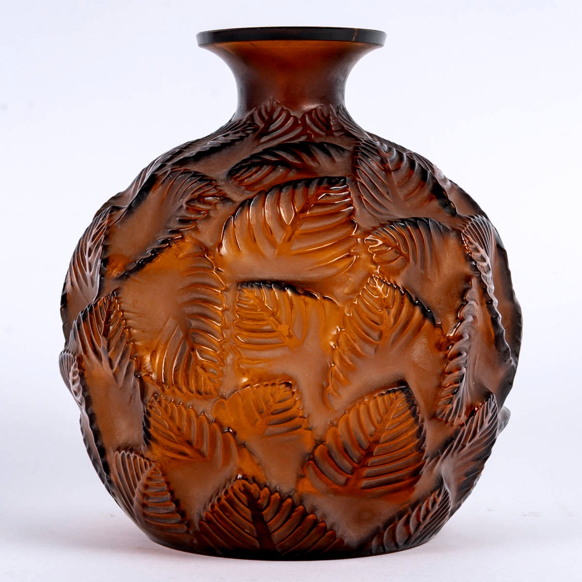 1926 René Lalique - Vase Ormeaux Amber Glass