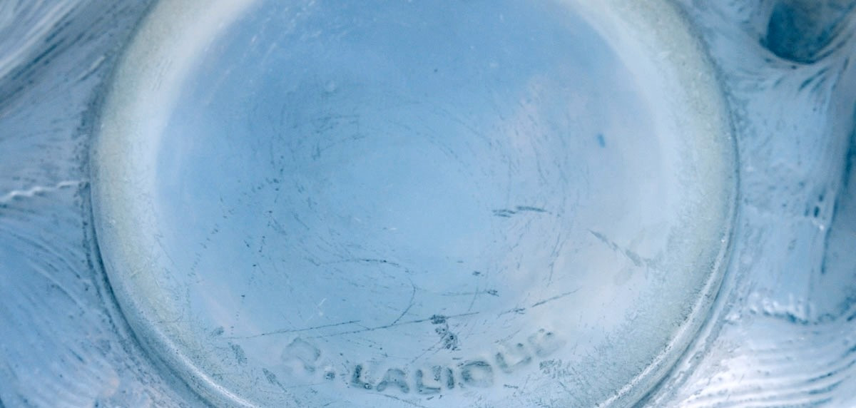 1924 René Lalique - Vase Formose Cased Opalescent Glass With Blue Patina-photo-1