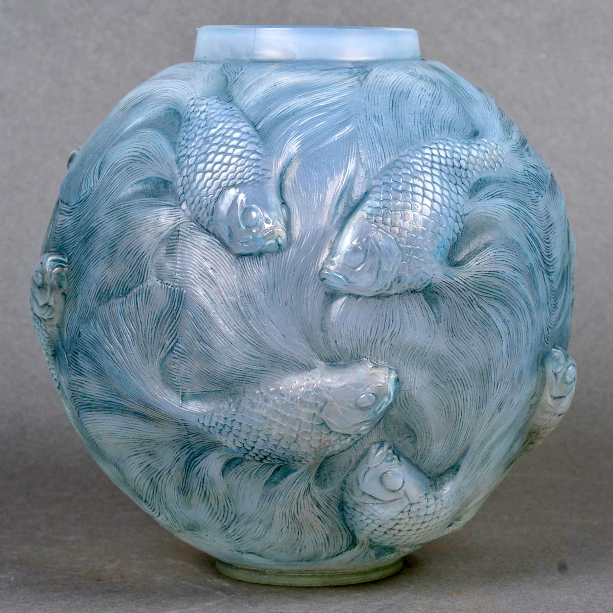 1924 René Lalique - Vase Formose Cased Opalescent Glass With Blue Patina