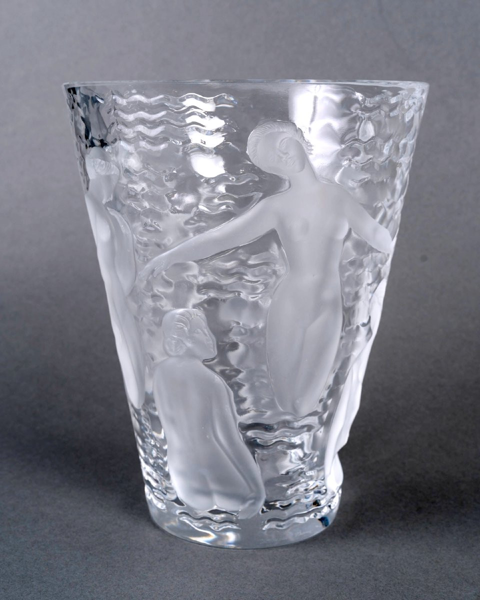 Lalique France - Vase Ondines Cristal Blanc -photo-1