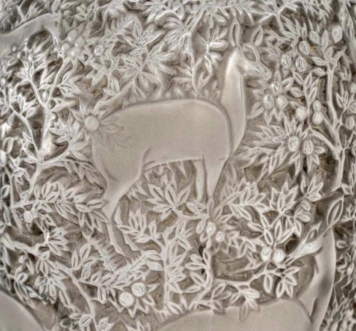 1932 René Lalique - Vase Biches Verre Blanc Patiné Gris-photo-3