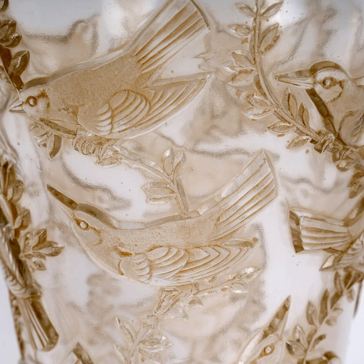 1938 René Lalique - Vase Grives Verre Blanc Patiné Sépia-photo-4