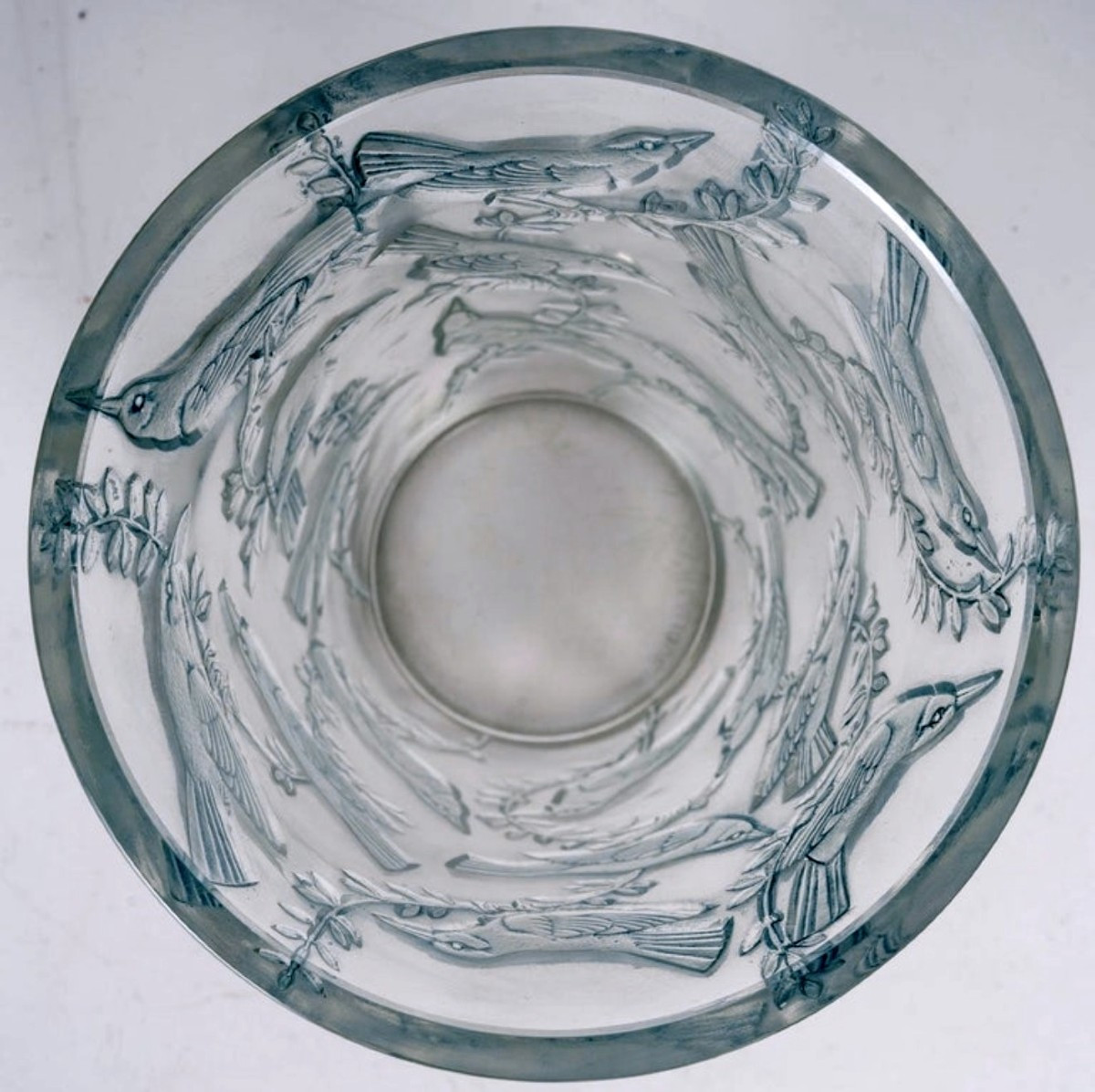 1938 René Lalique - Vase Grives Verre Blanc Patiné Bleu-photo-1