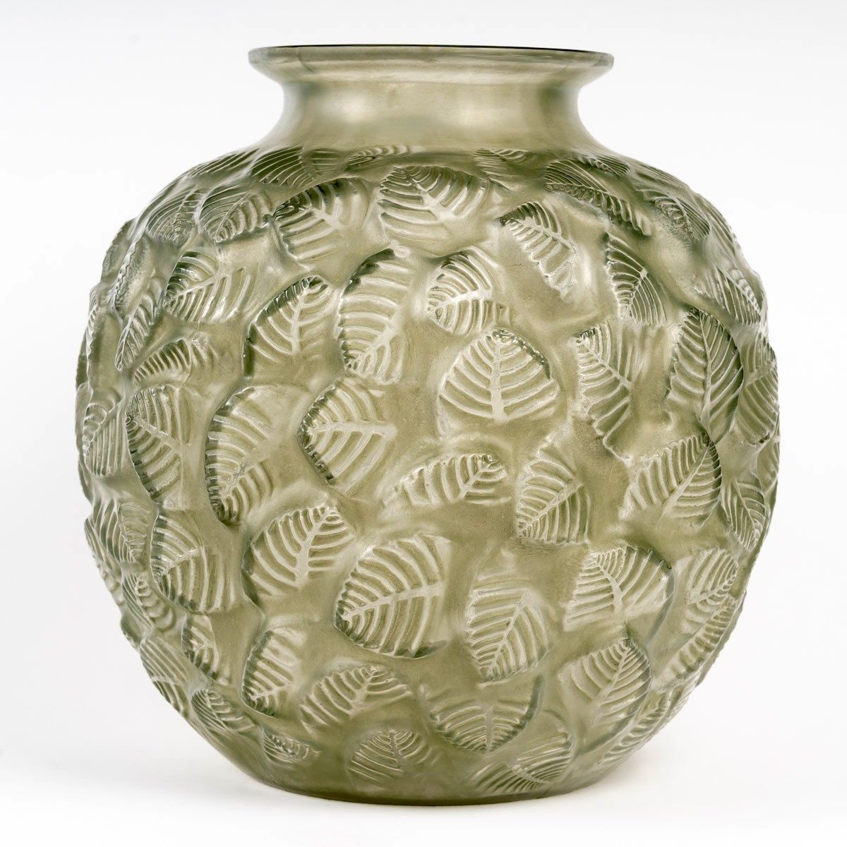 1926 René Lalique - Vase Charmille Verre Blanc Patiné Vert