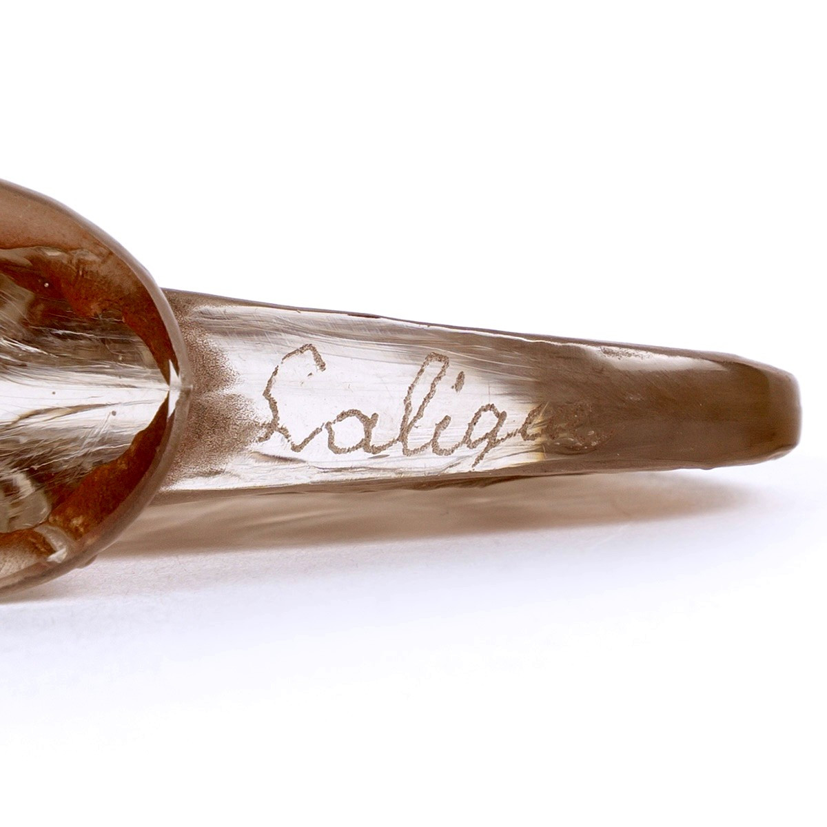 1919 René Lalique - Cachet Papillons Ailes Ouvertes Verre Blanc Patiné Sépia-photo-1