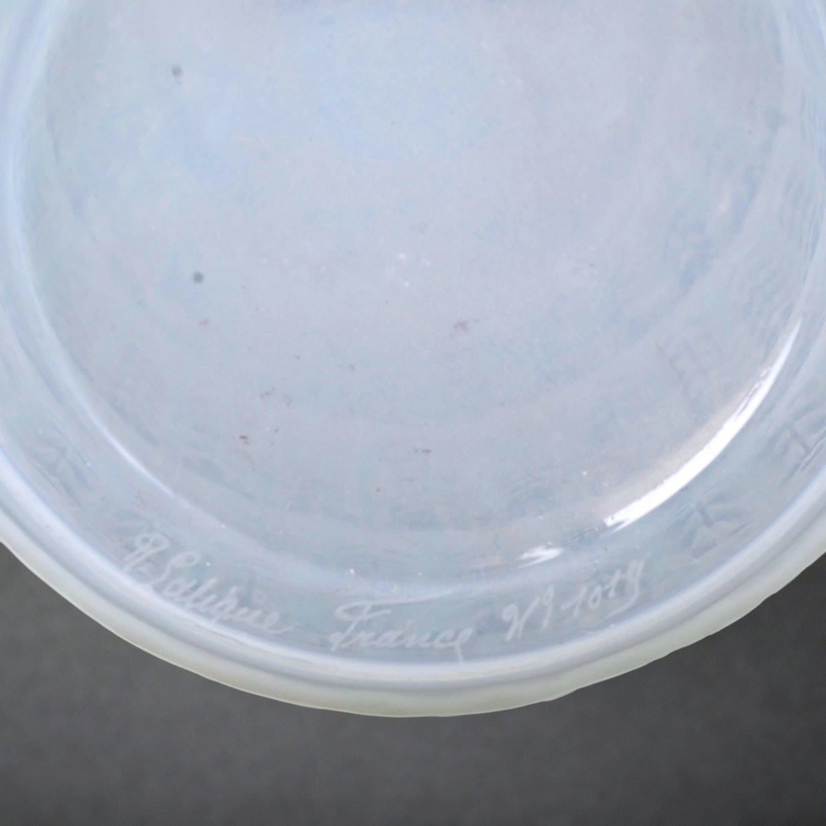 1929 René Lalique - Vase Ferrières Verre Opalescent Patiné Vert-photo-2