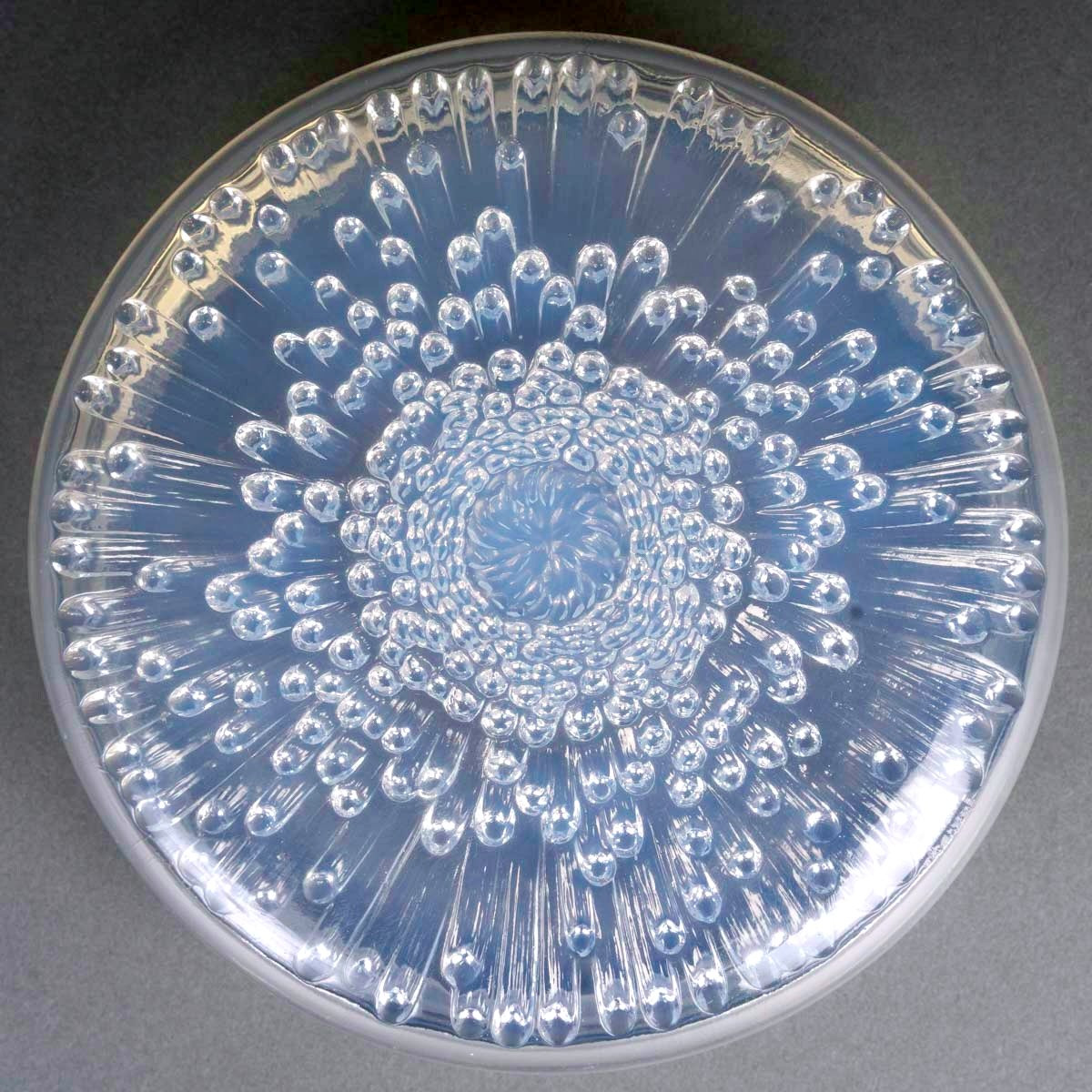1921 René Lalique - Box Tokyo Opalescent Glass-photo-3