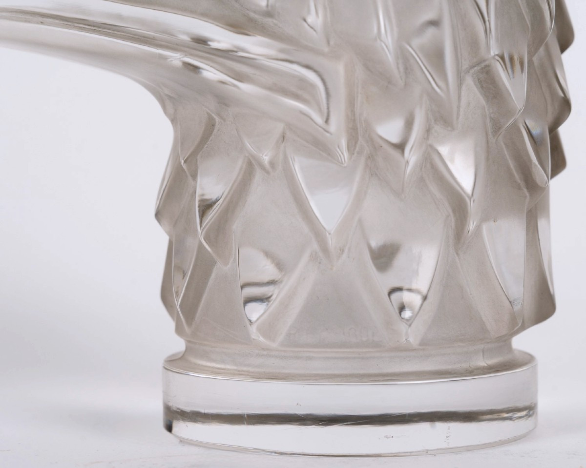 1928 René Lalique - Mascotte Automobile Tête d'Aigle Verre Blanc Patiné Gris-photo-1