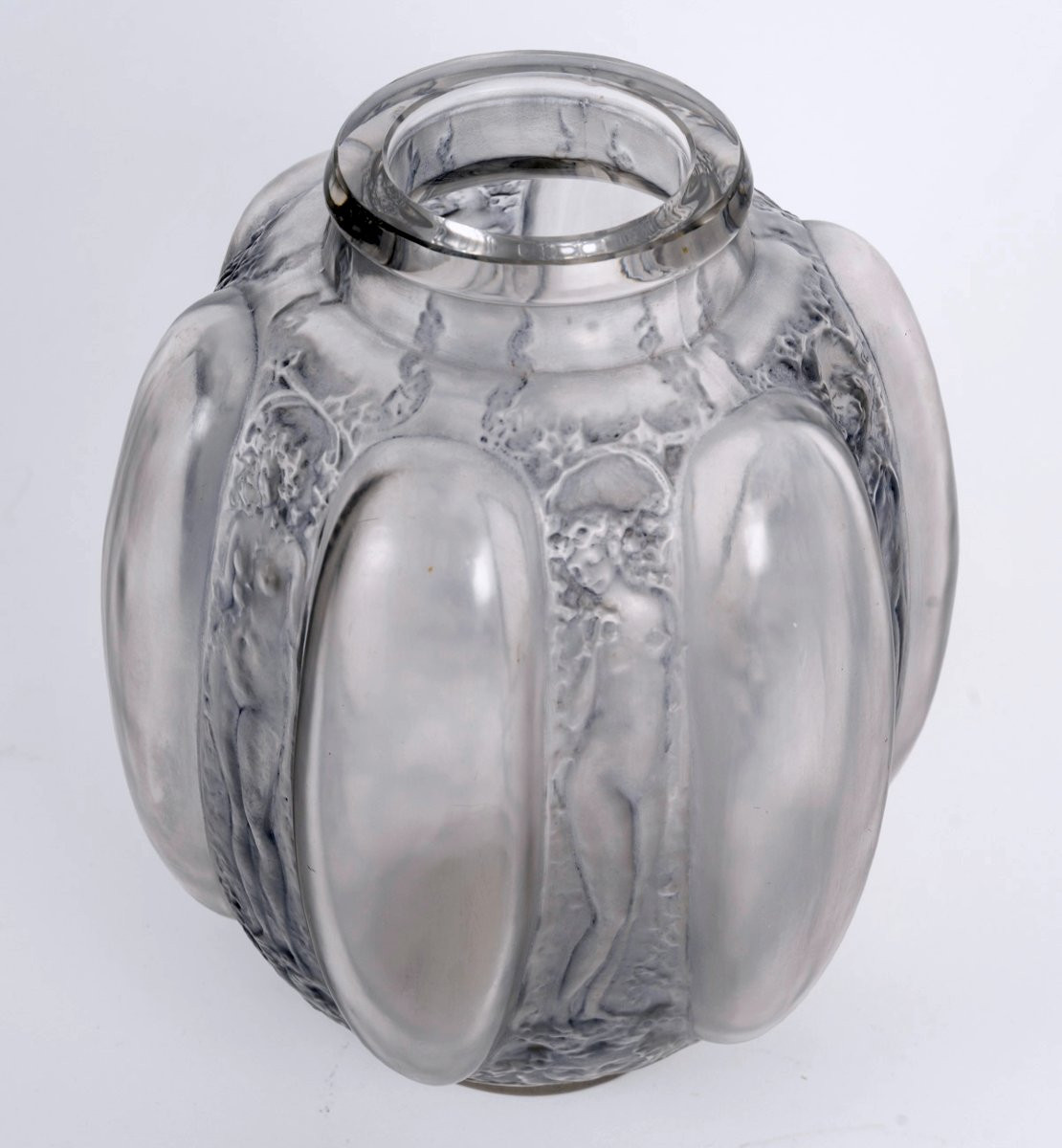 1912 René Lalique - Vase Six Figurines et Masques Verre Blanc Patiné Bleu-photo-2