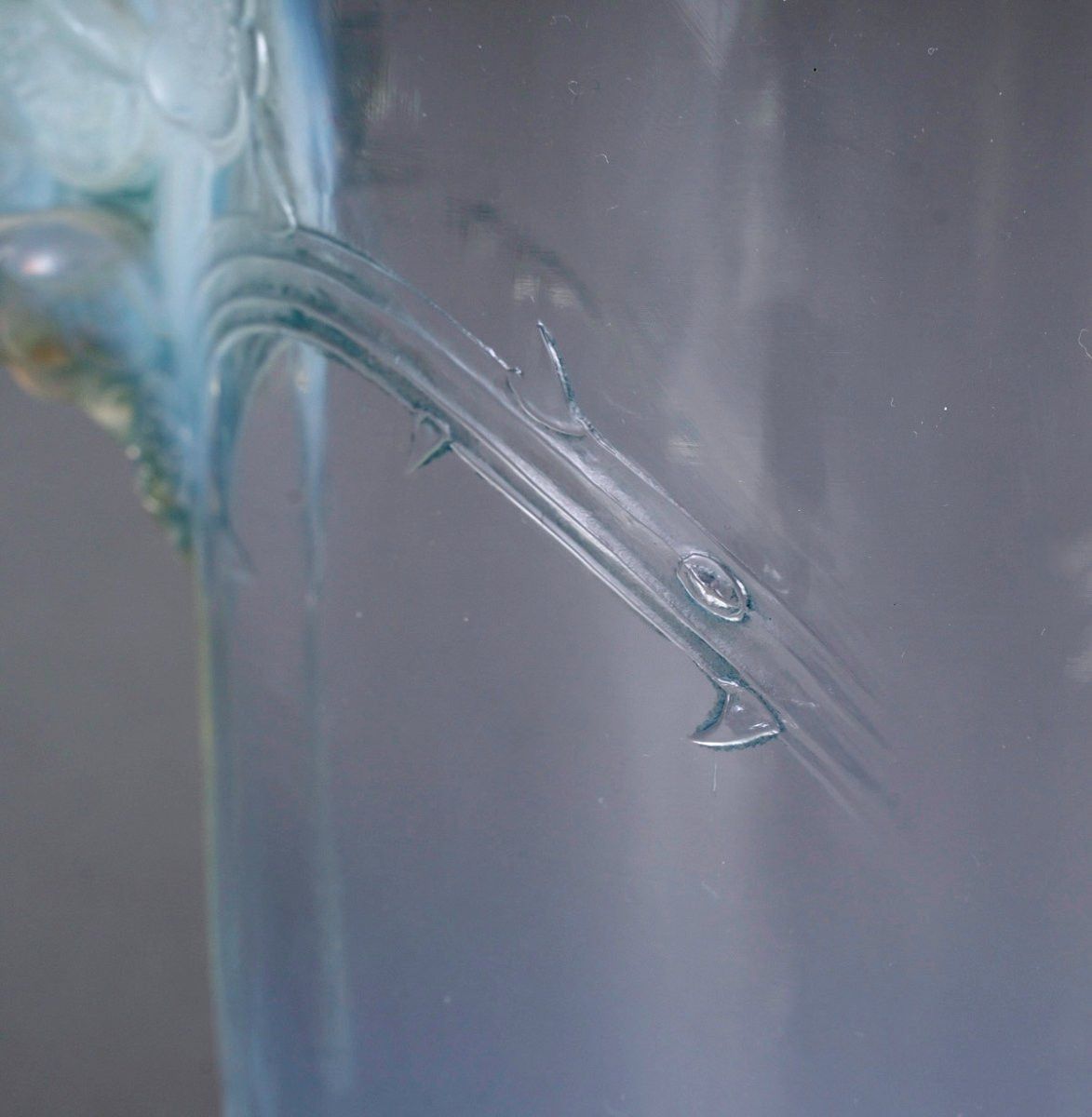 1926 René Lalique - Vase Chamarande Verre Opalescent Patiné Bleu-photo-2